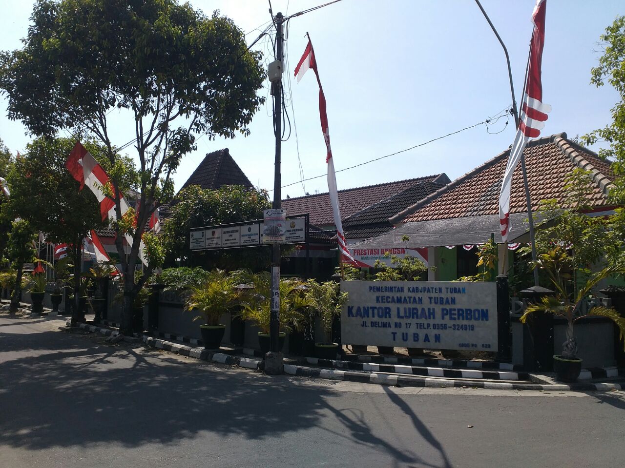 Pendopo Kelurahan Perbon